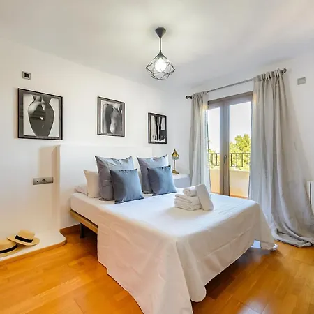 Villa Beautiful Rafaella *